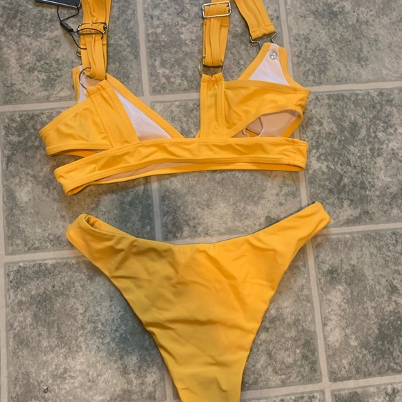 ZAFUL yellow overall bikini - Picture 2 of 2